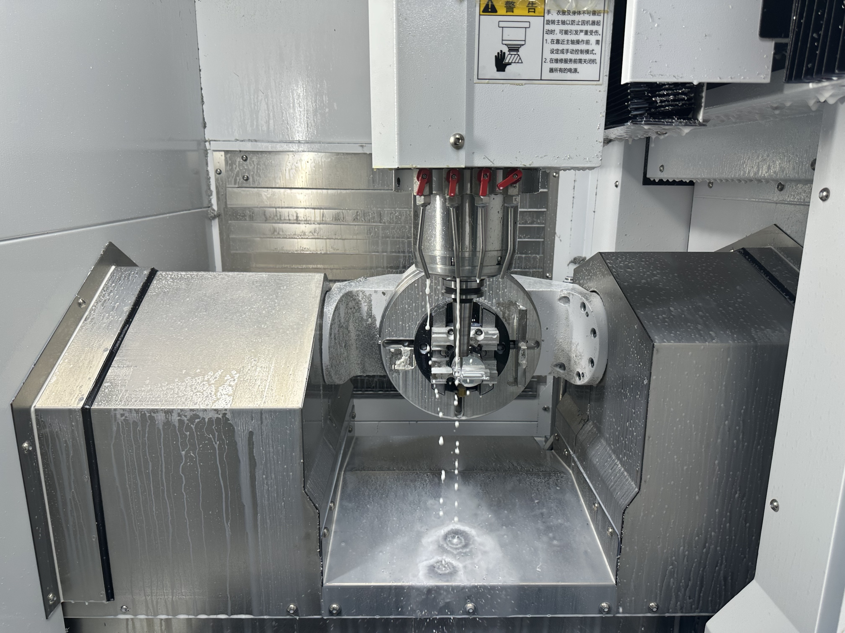 5-axis CNC precision machining equipment
